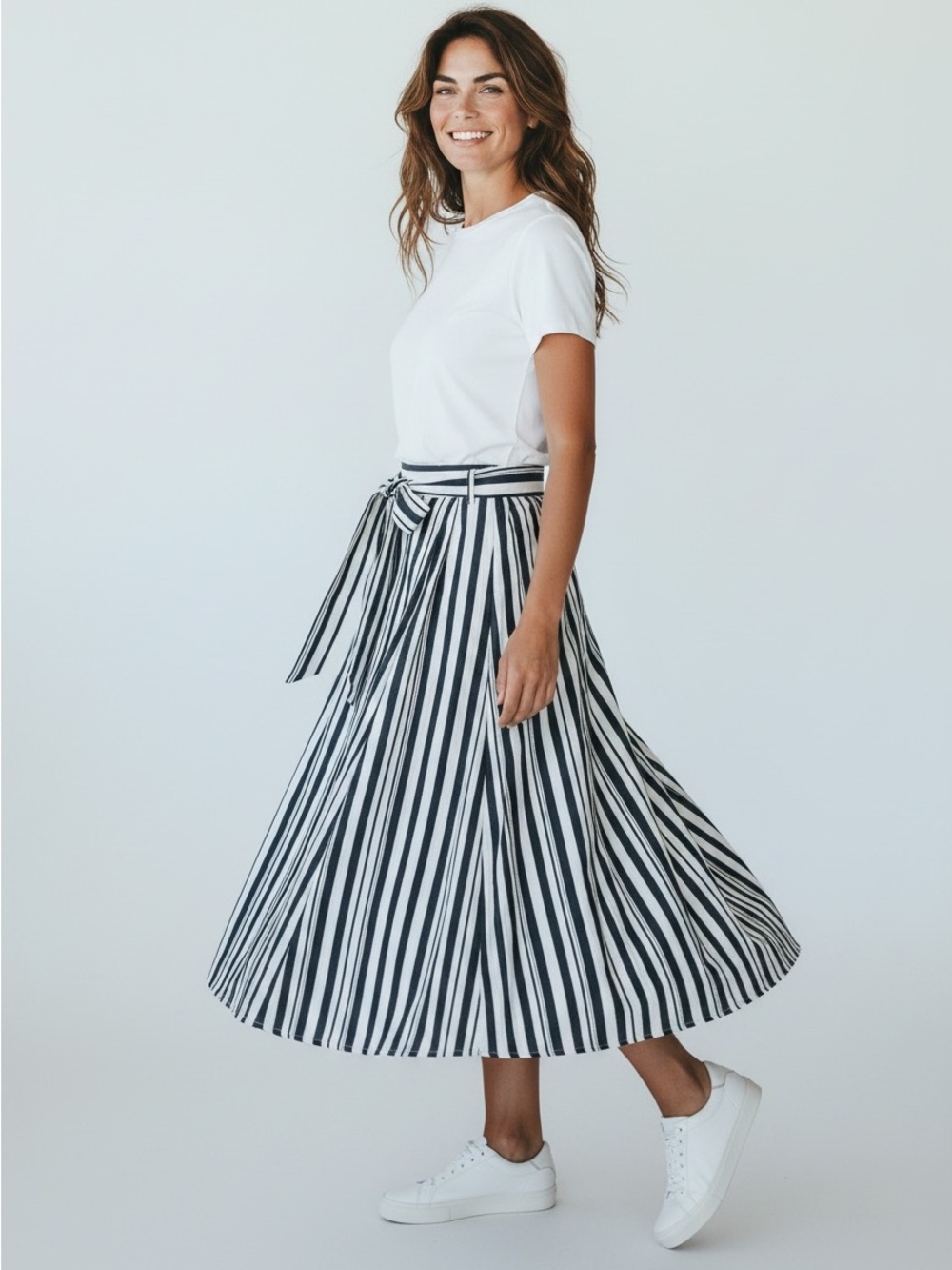 Ann Taylor Navy Blue and White Striped A-Line Midi Skirt Size 0